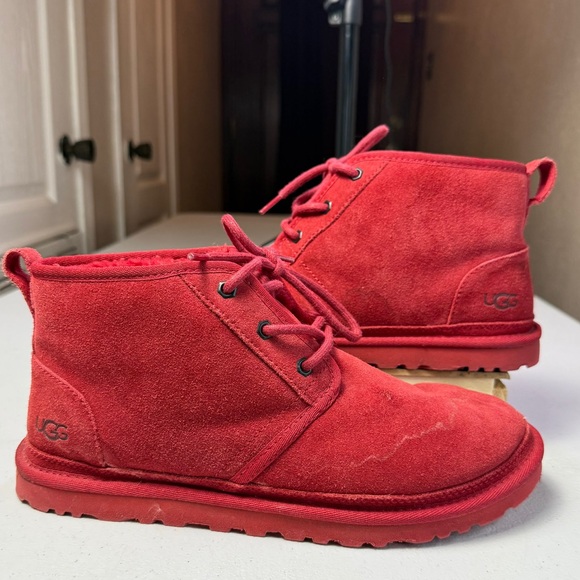 UGG Other - UGG MEN'S NEUMEL SUEDE SHEARLING LINED CHUKKA BOOTS RED Sz 9